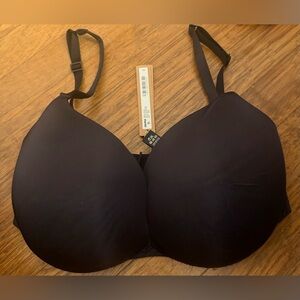 SKIMS Ultimate Push Up Plunge Bra ~
Size 32 DDD ~